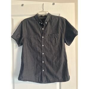 GUC Yong Horse Men's Dark Gray Short Sleeve Button Up Shirt Button Collar Size M